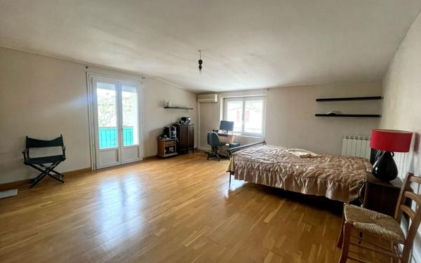 Maison à vendre    4 pièces •  Villemoustaussou