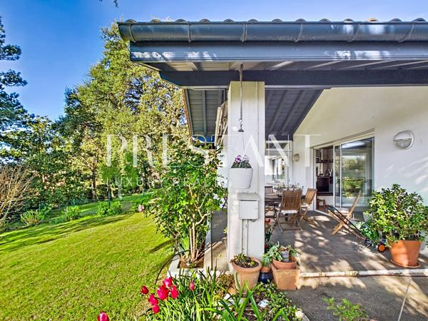 Au bord du lac Mouriscot, une maison de famille, BIARRITZ