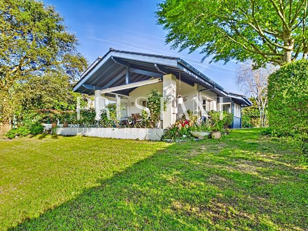 Au bord du lac Mouriscot, une maison de famille, BIARRITZ