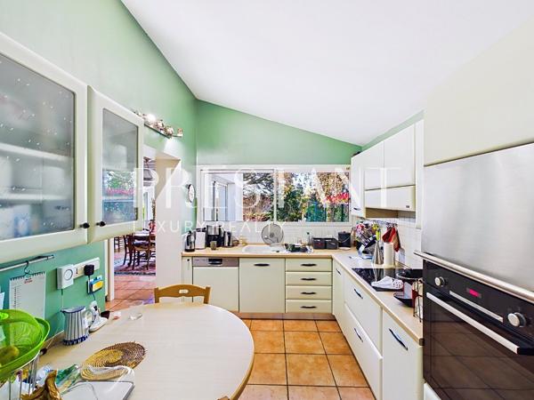 Au bord du lac Mouriscot, une maison de famille, BIARRITZ