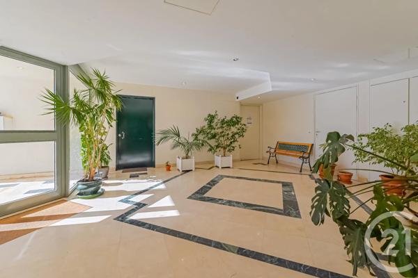 Appartement F2 à vendre  2 pièces - 33,59 m 2   PARIS  - 75020