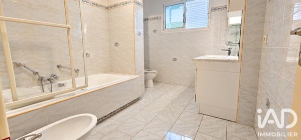 Maison à vendre 5 pièces 134 m² Saint-Raphaël