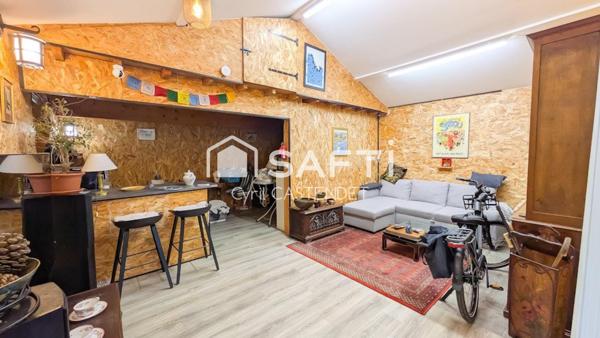 MAISON ATYPIQUE ENTIEREMENT RENOVEE AVEC DEPENDANCE