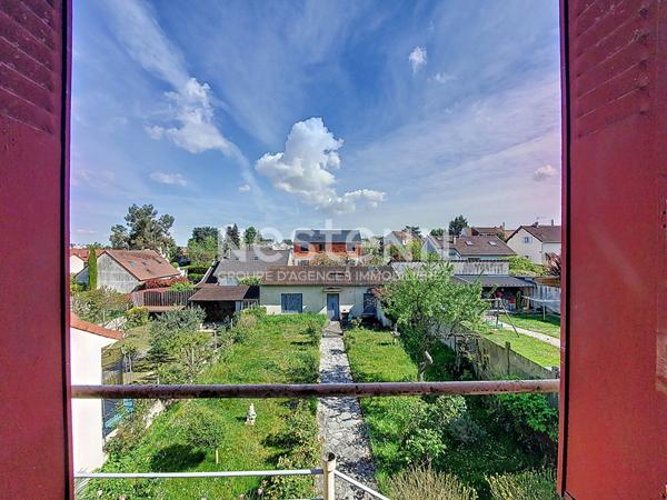 Maison de charme annees 60 avec jardin et dependance ? Fort potentiel a Morangis