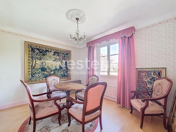 Maison de charme annees 60 avec jardin et dependance ? Fort potentiel a Morangis