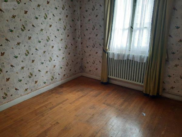 Maison à vendre à Ferrières-Saint-Mary dans le Cantal (15170), ref : 044/1066