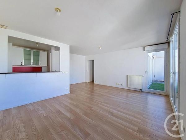 Appartement F3 à vendre  3 pièces - 60,25 m 2   FRESNES  - 94