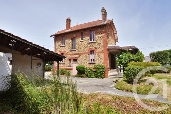 Maison à vendre  6 pièces - 130 m 2   MONTGERON  - 91