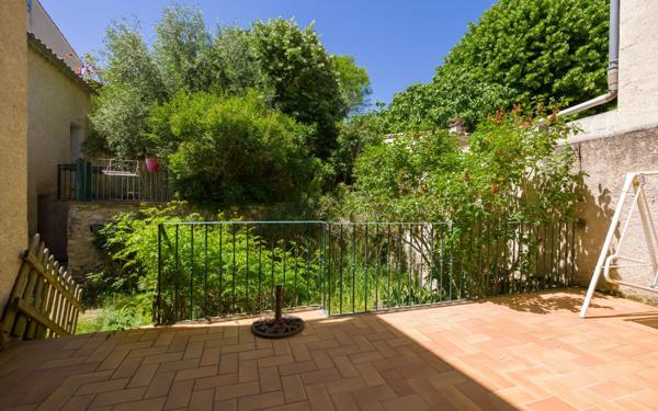 Maison à vendre    7 pièces • 178 m2 Sainte-Tulle