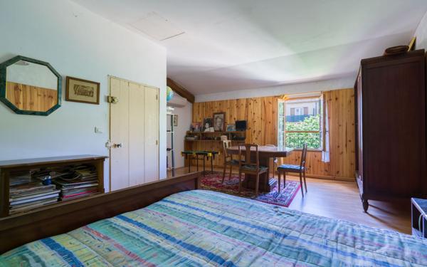 Maison à vendre    7 pièces • 178 m2 Sainte-Tulle