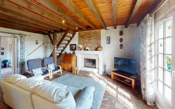 Maison à vendre    5 pièces • 122 m2 Montigny