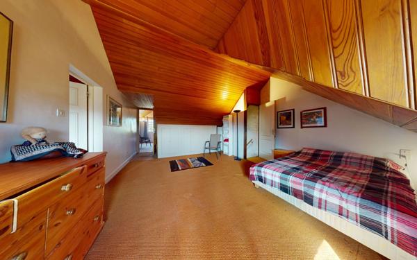 Maison à vendre    5 pièces • 122 m2 Montigny