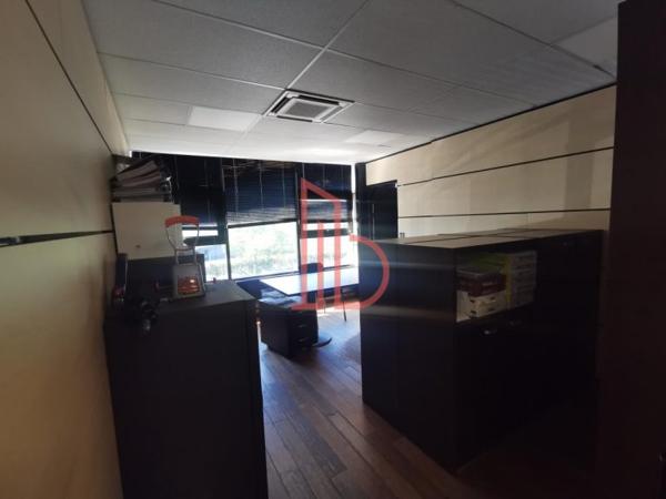 Bureau de 265 m² à louer à Bordeaux Lac - Bruges