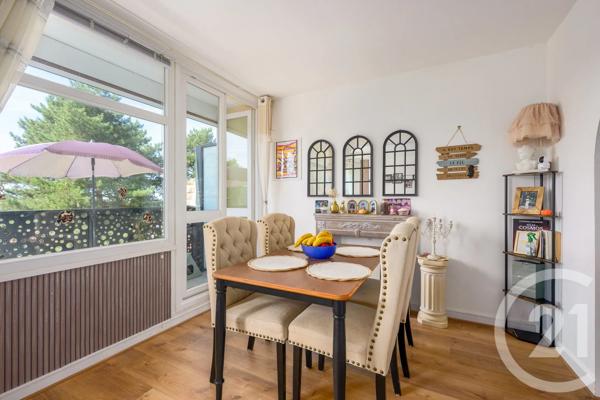 Appartement F4 à vendre  4 pièces - 79,15 m 2   CROSNE  - 91