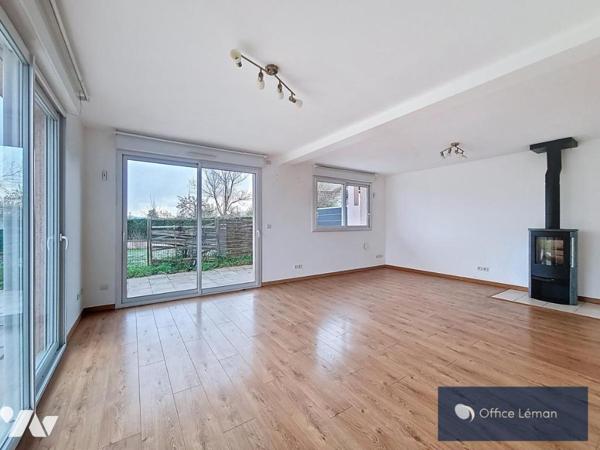 EN EXCLUSIVITÉ – Maison T4 de 115 m² avec jardin, terrasse et poêle à bois