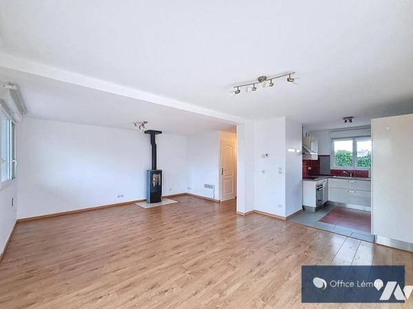 EN EXCLUSIVITÉ – Maison T4 de 115 m² avec jardin, terrasse et poêle à bois