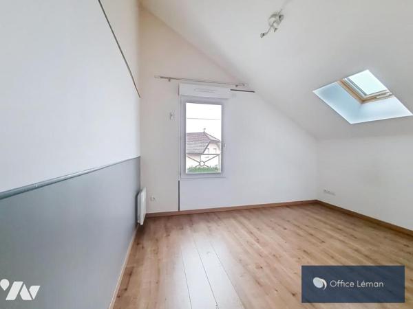 EN EXCLUSIVITÉ – Maison T4 de 115 m² avec jardin, terrasse et poêle à bois