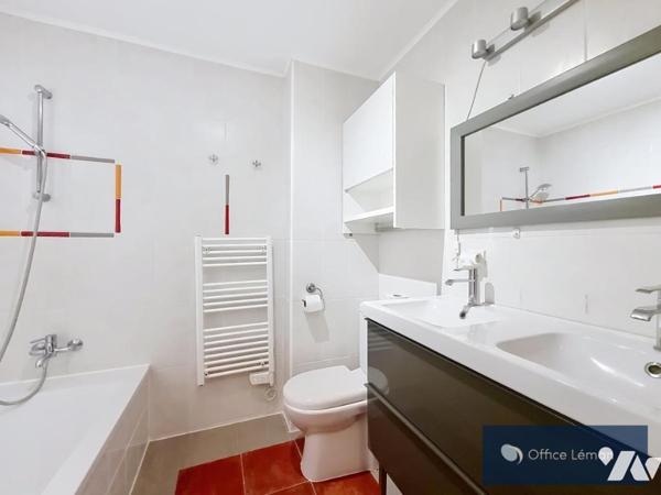 EN EXCLUSIVITÉ – Maison T4 de 115 m² avec jardin, terrasse et poêle à bois