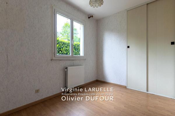 Maison plain-pied 3 chambres véranda abri de jardin et garage