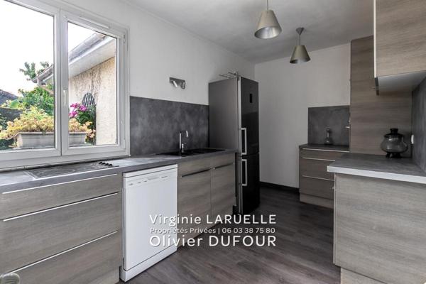 Maison plain-pied 3 chambres véranda abri de jardin et garage