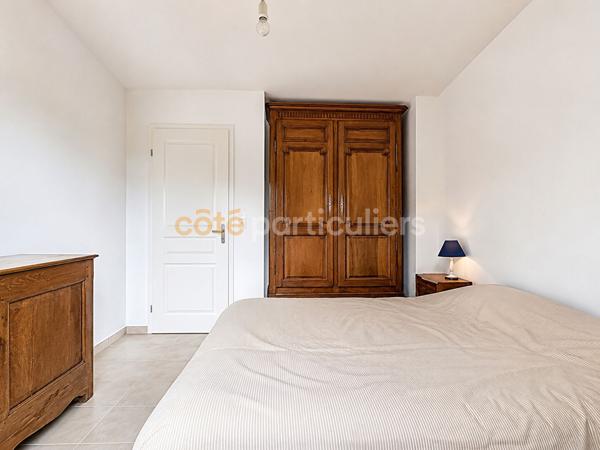 Vente
                Maison62,2 m² - 3 Pièces -
                    HONFLEUR (14600)
