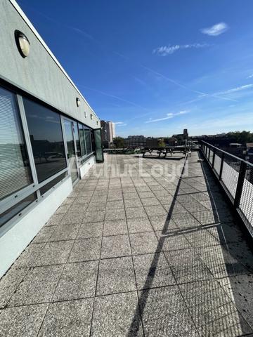 Bureaux à louer ou à vendre à Roubaix quartier d'affaires recherché