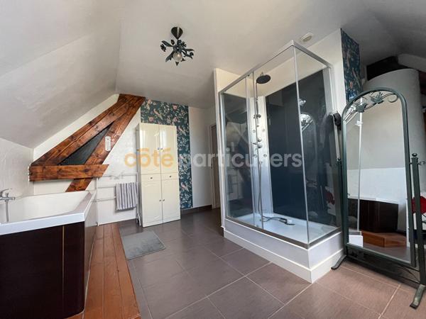 Vente Immeuble122,3 m² - 5 Pièces - Ham (80400)