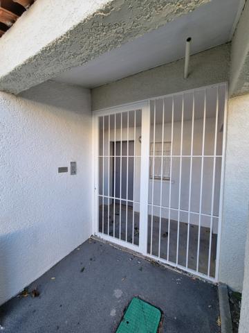 Saint-Pierre-la-mer (11560) Appartement T2 de 23 m2 avec parking 11560 Saint Pierre La Mer