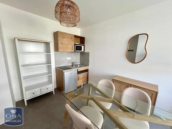 Appartement à louer 2 pièces 38.82m² Joué-lès-Tours (37300)