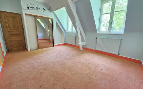 Maison à vendre    9 pièces •  Soisy-sur-Seine