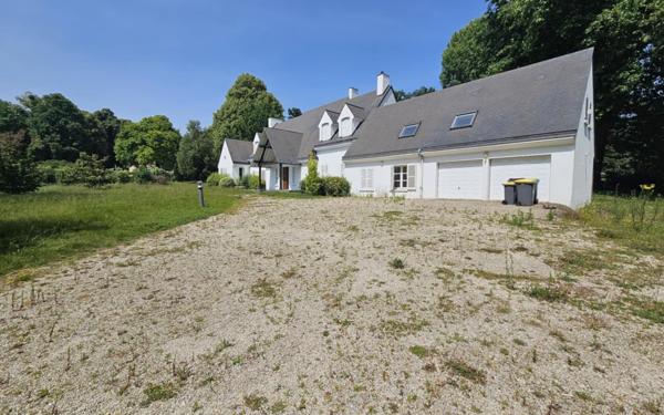 Maison à vendre    9 pièces •  Soisy-sur-Seine