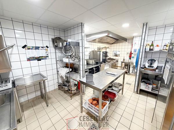 Immeuble 6 pièces de 260 m2