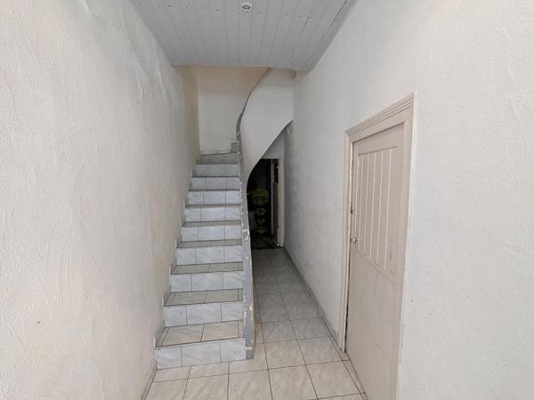 BEZIERS - Immeuble de 2 appartements et garage
