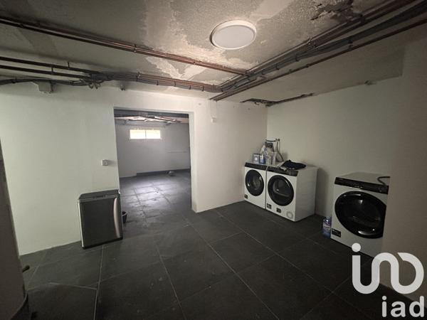 Maison traditionnelle 10 pièces de 181 m² à Corquilleroy (45120)