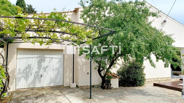 EN EXCLUSIVITE, Secteur des 4 chemins des routes, sur une parcelle de terrain de 464m², belle maison familiale de 13m² avec piscine et garage