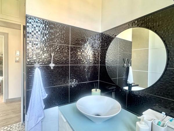 LA BAULE- APPARTEMENT DE 78M2- JARDIN 430M2-PROCHE COMMERCES ET PLAGES À PIED DE PORNICHET- GRANDE CAVE