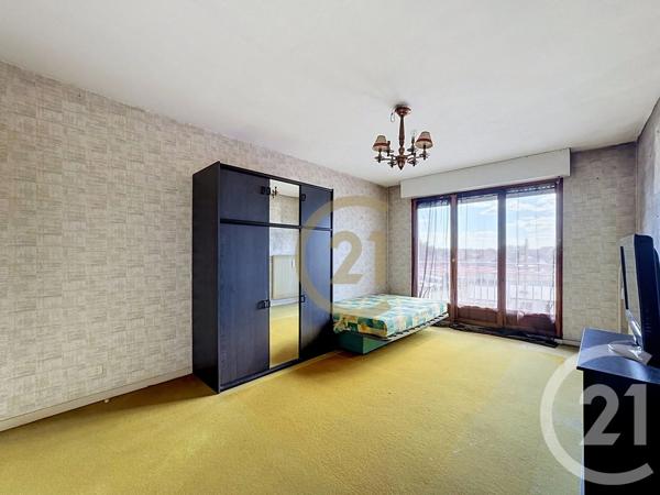 Appartement F4 à vendre  4 pièces - 81,80 m 2   LUXEUIL LES BAINS  - 70