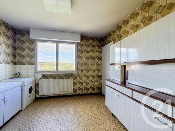 Appartement F4 à vendre  4 pièces - 81,80 m 2   LUXEUIL LES BAINS  - 70