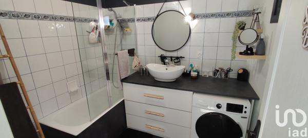 Appartement 2 pièces de 60 m² à Niort (79000)