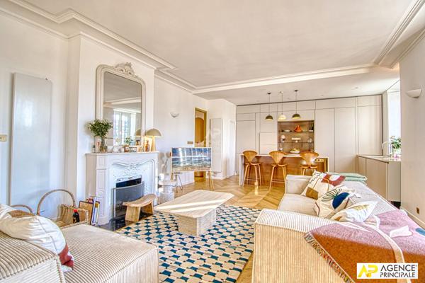 Versailles Notre-Dame Les Prés- Appartement 6 pièces 158 m² au sol (150 m² Carrez) 2eme et dernier étage - - €1 595 000 ** - Référence 27639