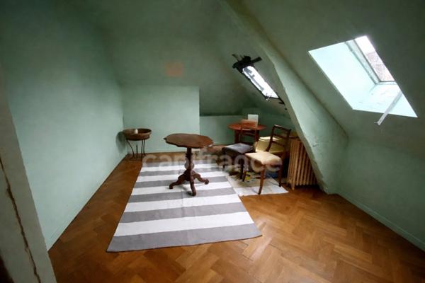 Maison de Maitre à restaurer (Clermont centre)