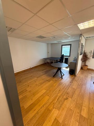 Bureaux climatisés de  115 m²  à louer ? Marseille 15e, secteur Madrague-Ville