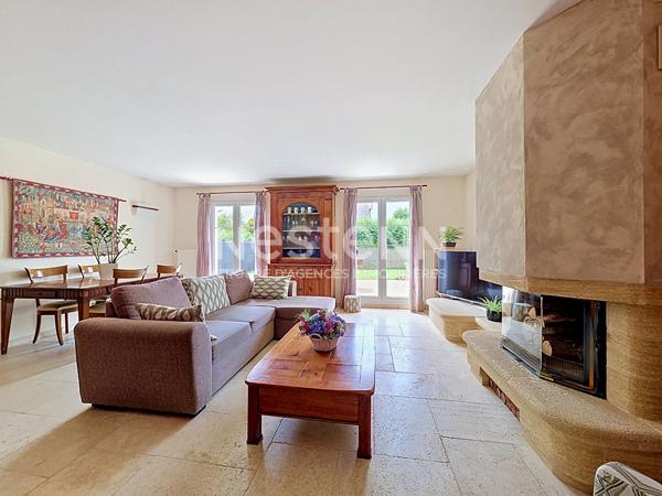 À vendre Maison individuelle de 5 pièces d'environ 92m² située proche forêt à Bois d'Arcy