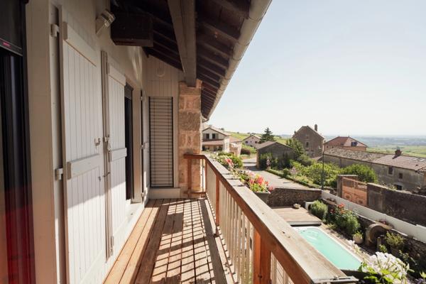 Maison à vendre 10 pièces proche de MACON (71)