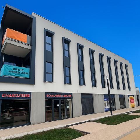 PERONNAS CENTRE - BUREAUX NEUFS A LOUER AVEC PARKINGS
