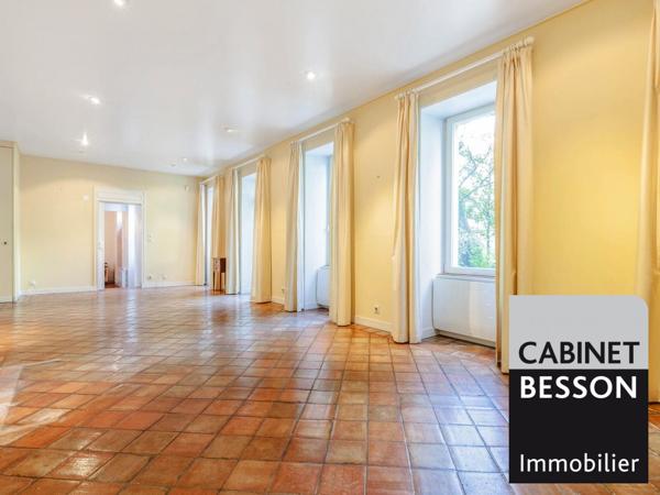 GRENOBLE - T6 - 6 RUE VOLTAIRE