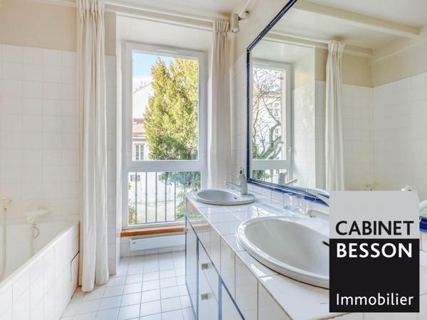 GRENOBLE - T6 - 6 RUE VOLTAIRE