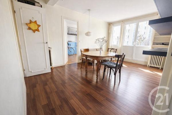 Appartement F4 à vendre  4 pièces - 59,33 m2 ST MAUR DES FOSSES - 94