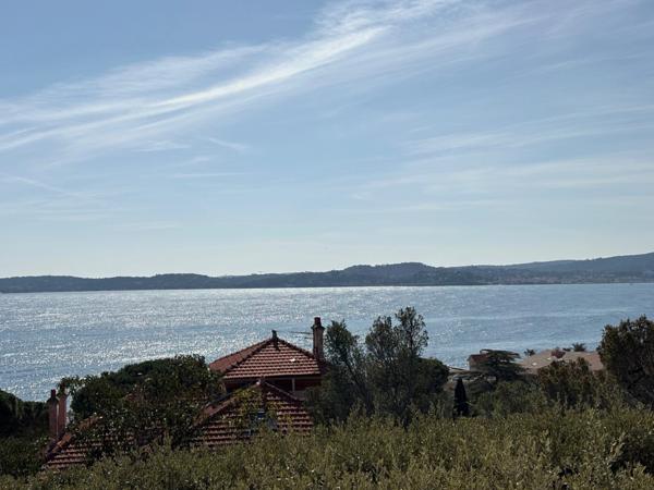 Appartement à vendre 4 pièces avec vue mer à SAINTE MAXIME (83)