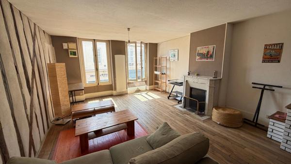 Dpt Yonne (89), à vendre AUXERRE appartement T3 en centre-ville